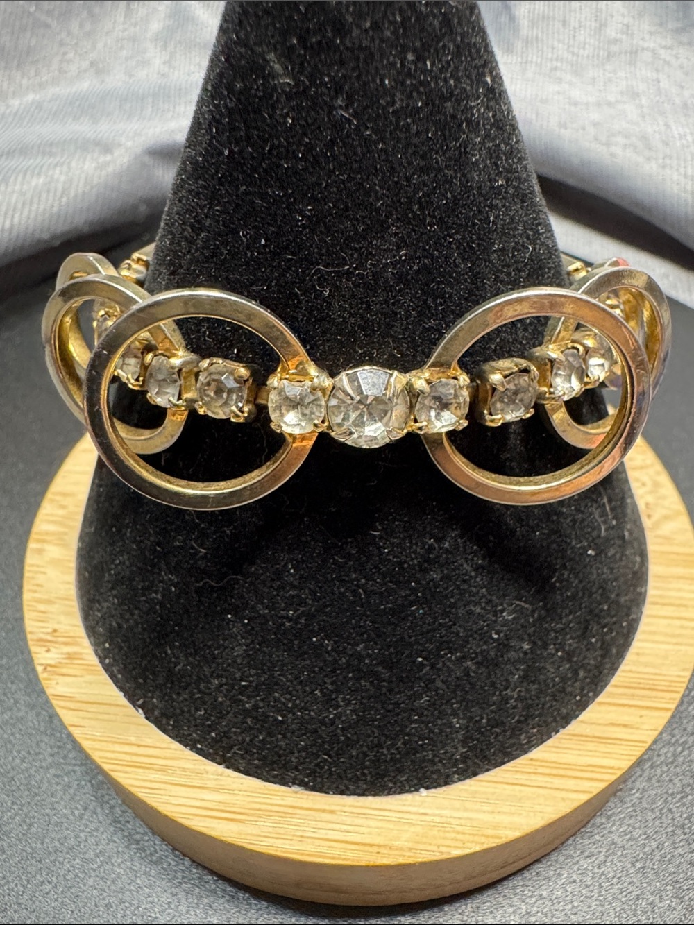 Source Unknown Gold and Clear Crystal Link Bracelet